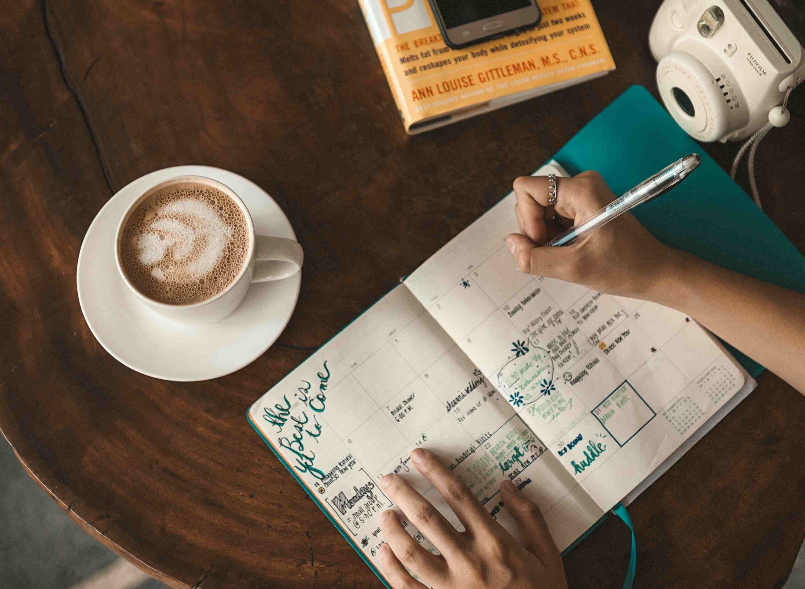 10 Daily Planner Hacks for a More Organized Life
